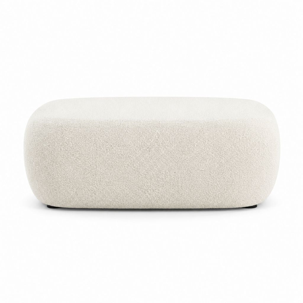 Repose-pieds rectangulaire arrondi crème en polyester bouclette 110 x 65 x 42 cm